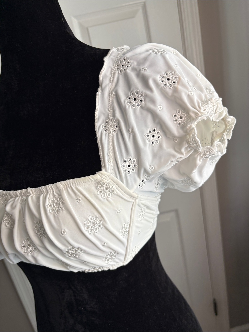 wild fable White Eyelet Puff-Sleeve Crop Top - Picture 4 of 7